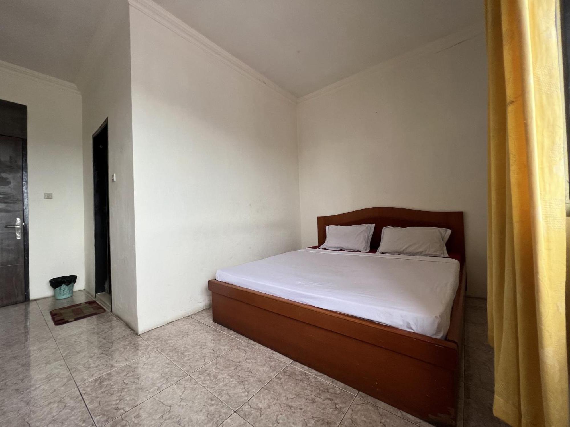 Hotel Oyo 92098 Kost Orange Syariah à Makassar Extérieur photo