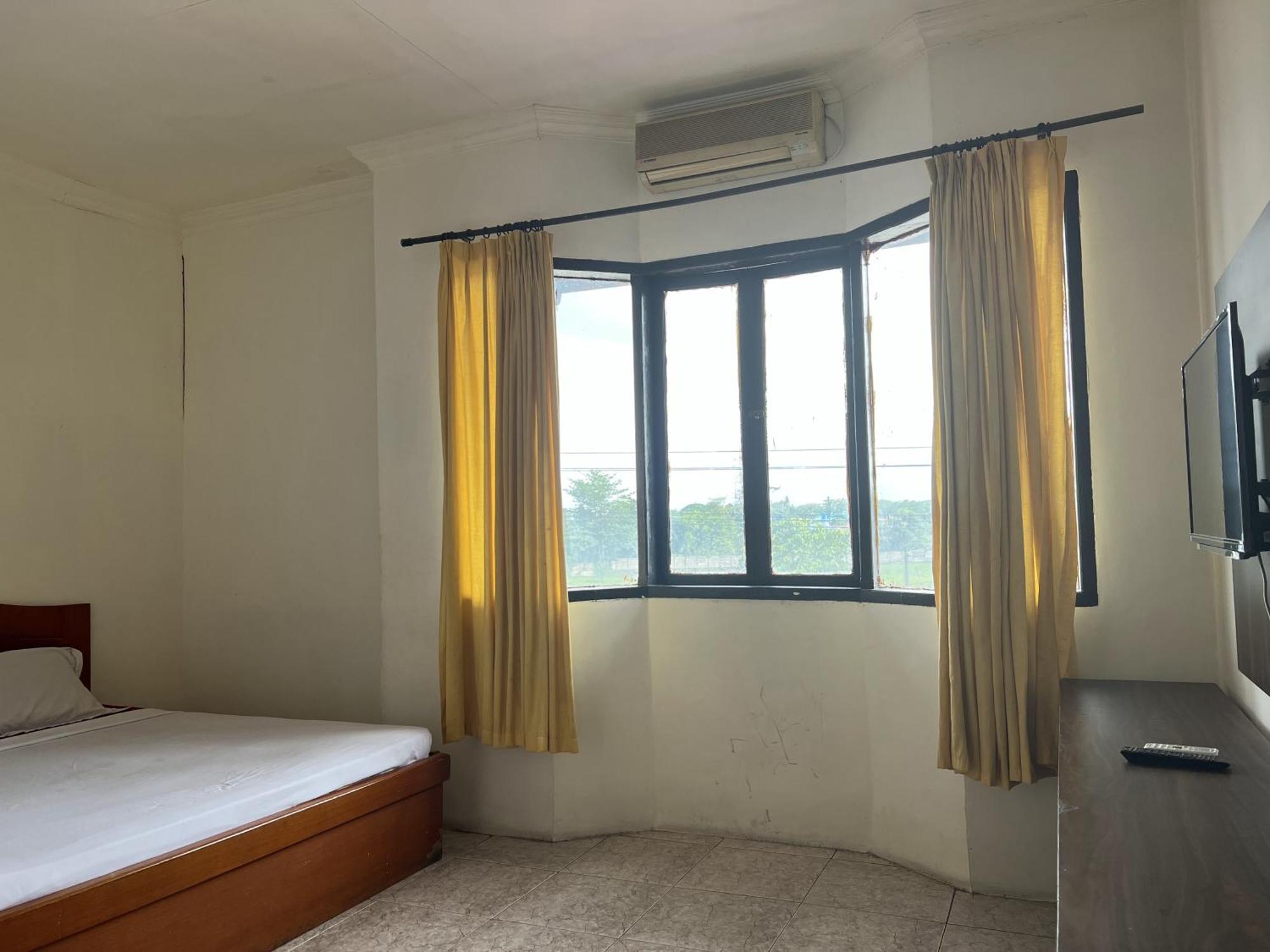 Hotel Oyo 92098 Kost Orange Syariah à Makassar Extérieur photo