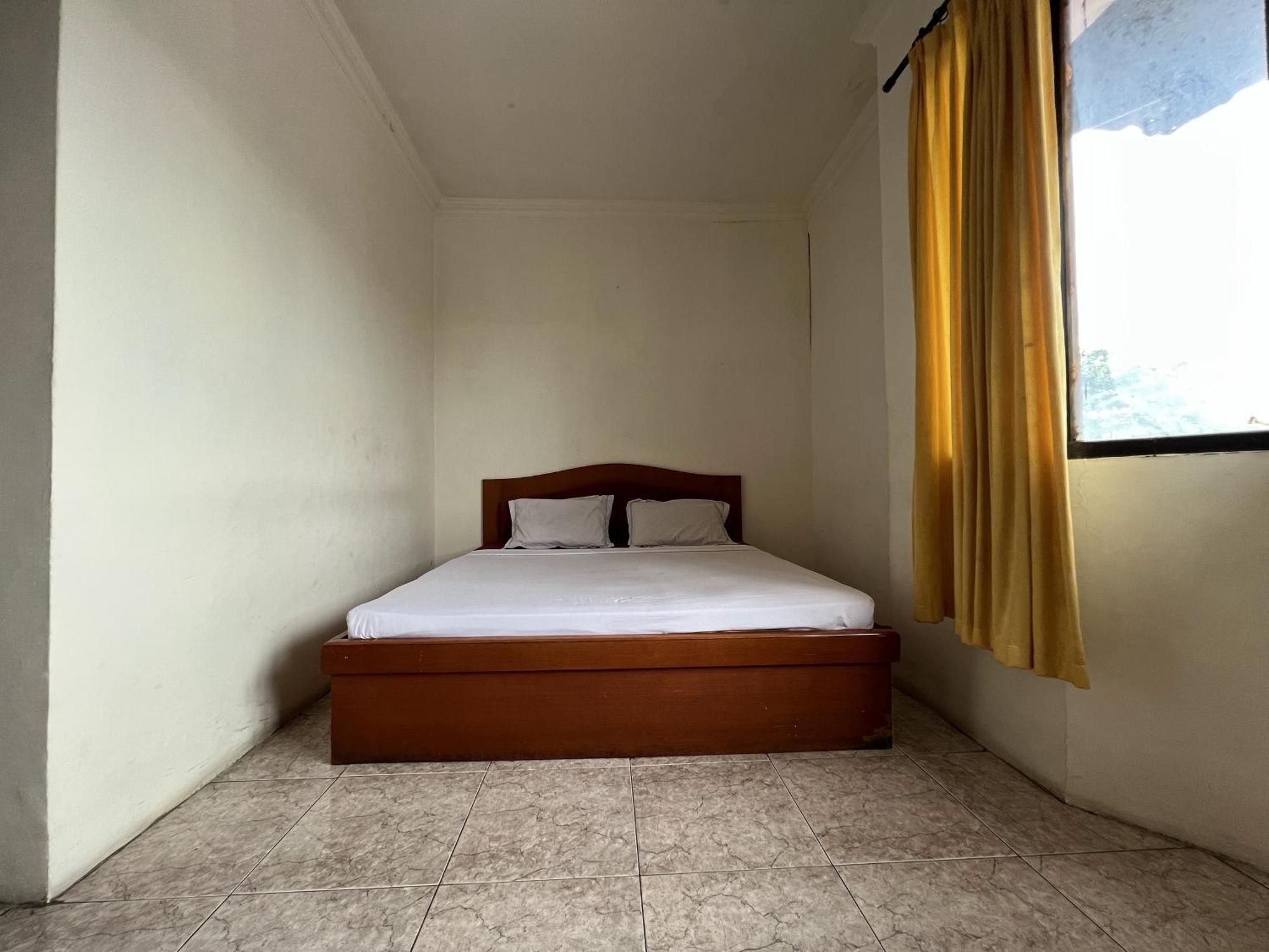 Hotel Oyo 92098 Kost Orange Syariah à Makassar Extérieur photo